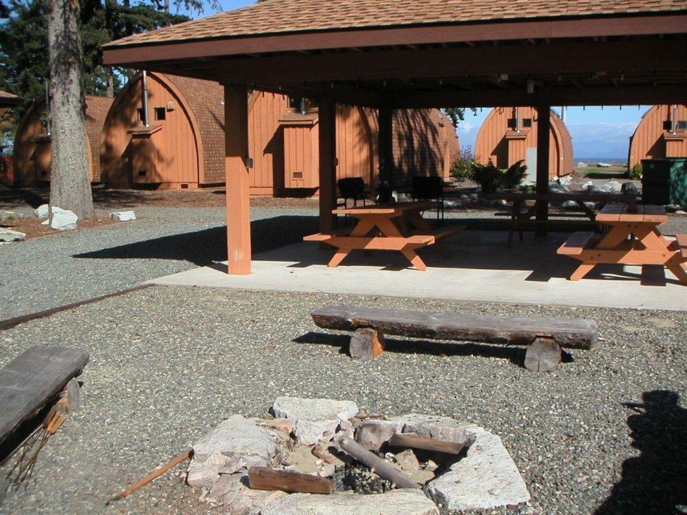 Oyster Bay Resort Campbell River Exterior photo